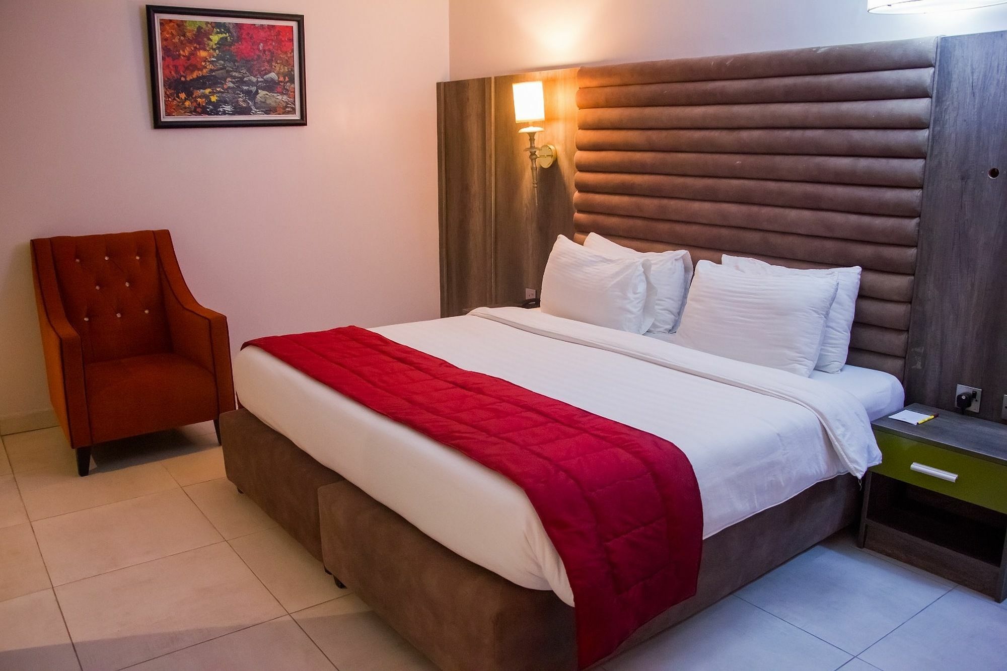 Glee Hotel Aliayabiagba ภายนอก รูปภาพ