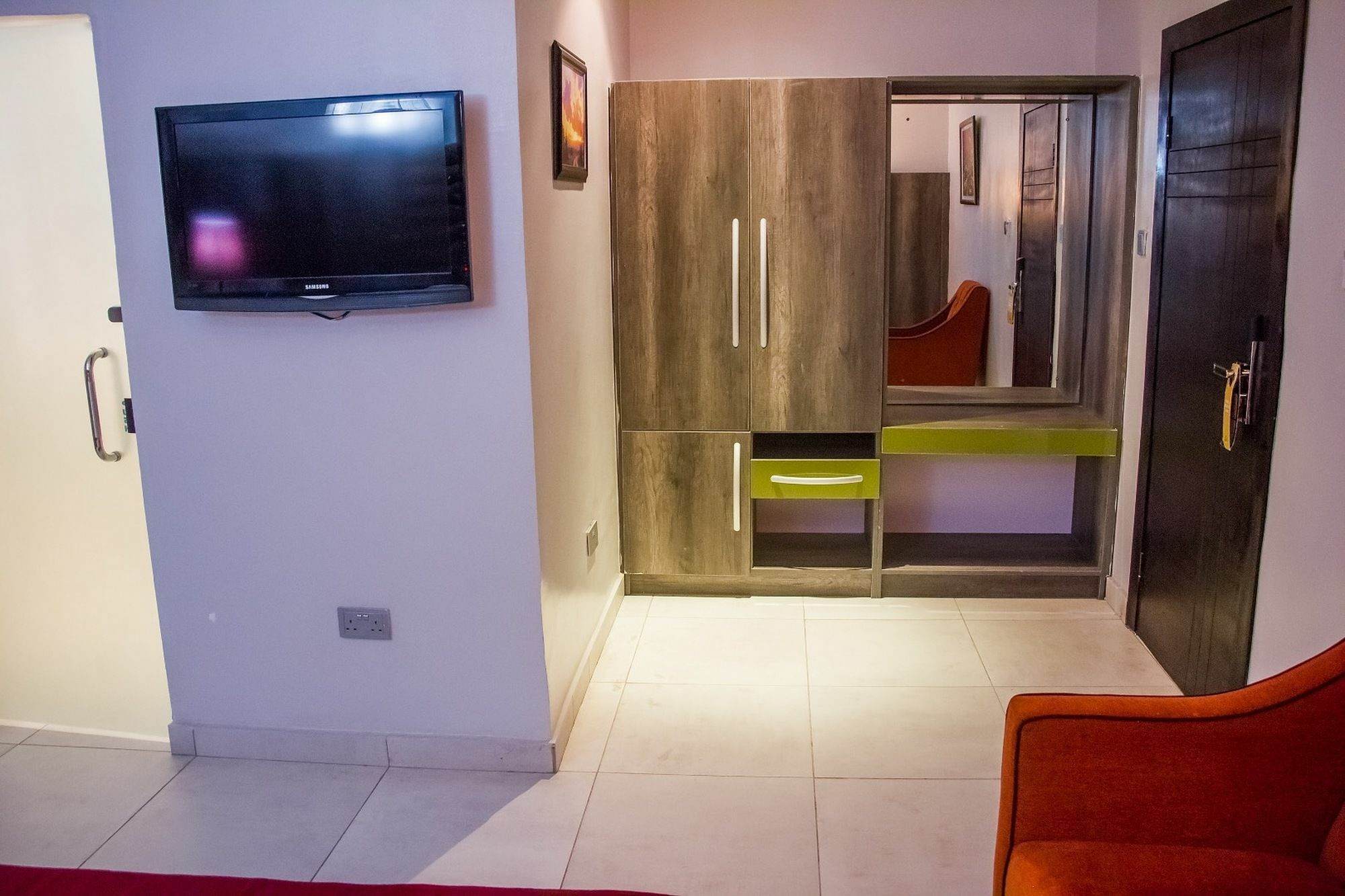 Glee Hotel Aliayabiagba ภายนอก รูปภาพ